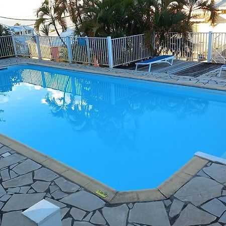 Appartement Avec Piscine Proche De La Mer 莱特鲁瓦西莱 外观 照片